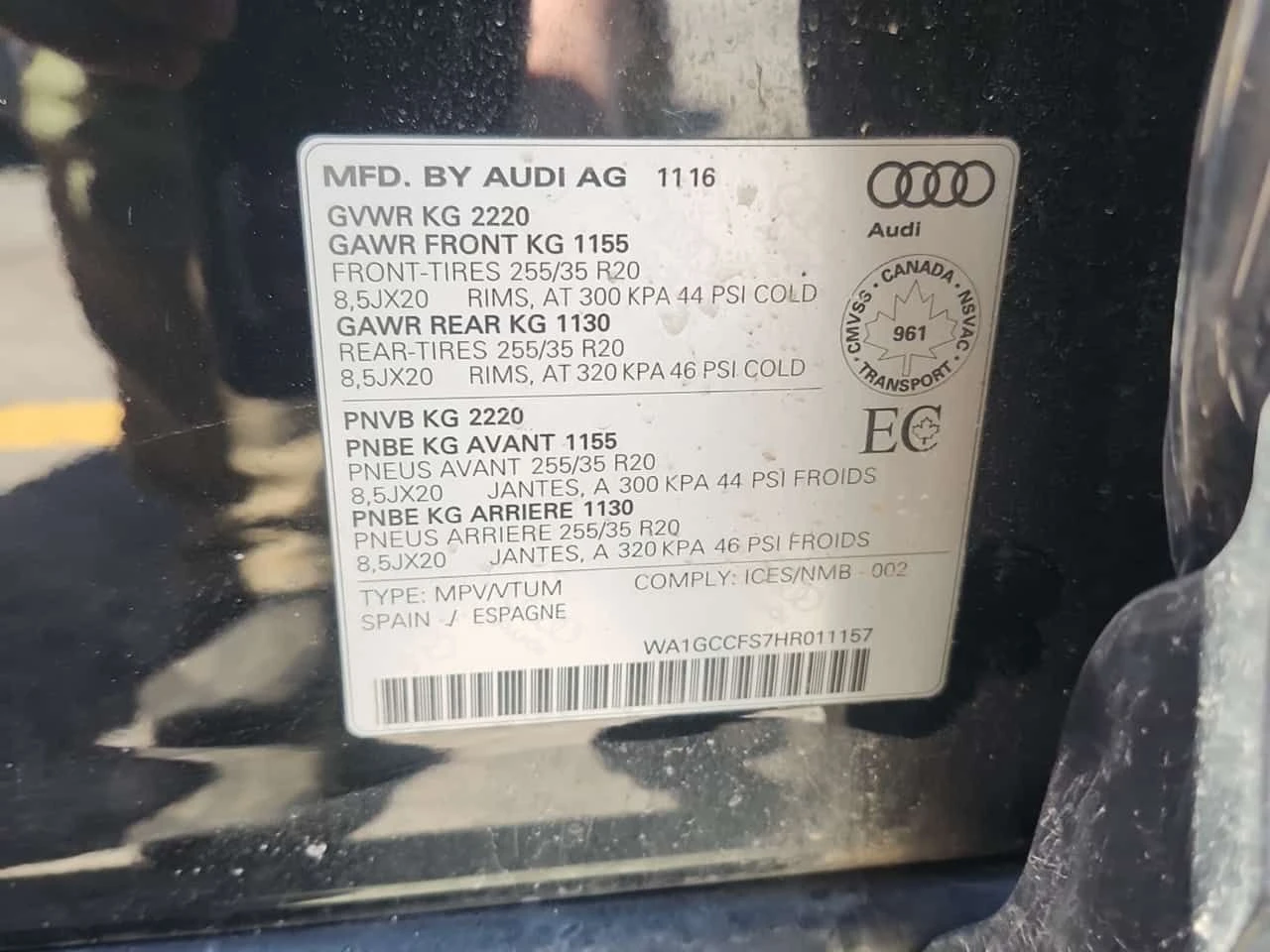 Audi Q3 TECHNIK| BANG & OLUFSEN| PANORAMA| CARFAX| , снимка 15 - Автомобили и джипове - 54318134
