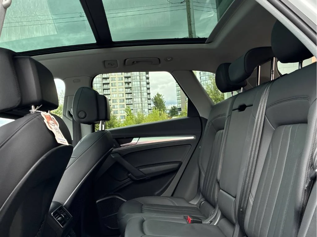 Audi Q5 Technik 45 TFSI * CARFAX* ОПЦИЯ ЗА ФИНАНСИРАНЕ* , снимка 10 - Автомобили и джипове - 55951154