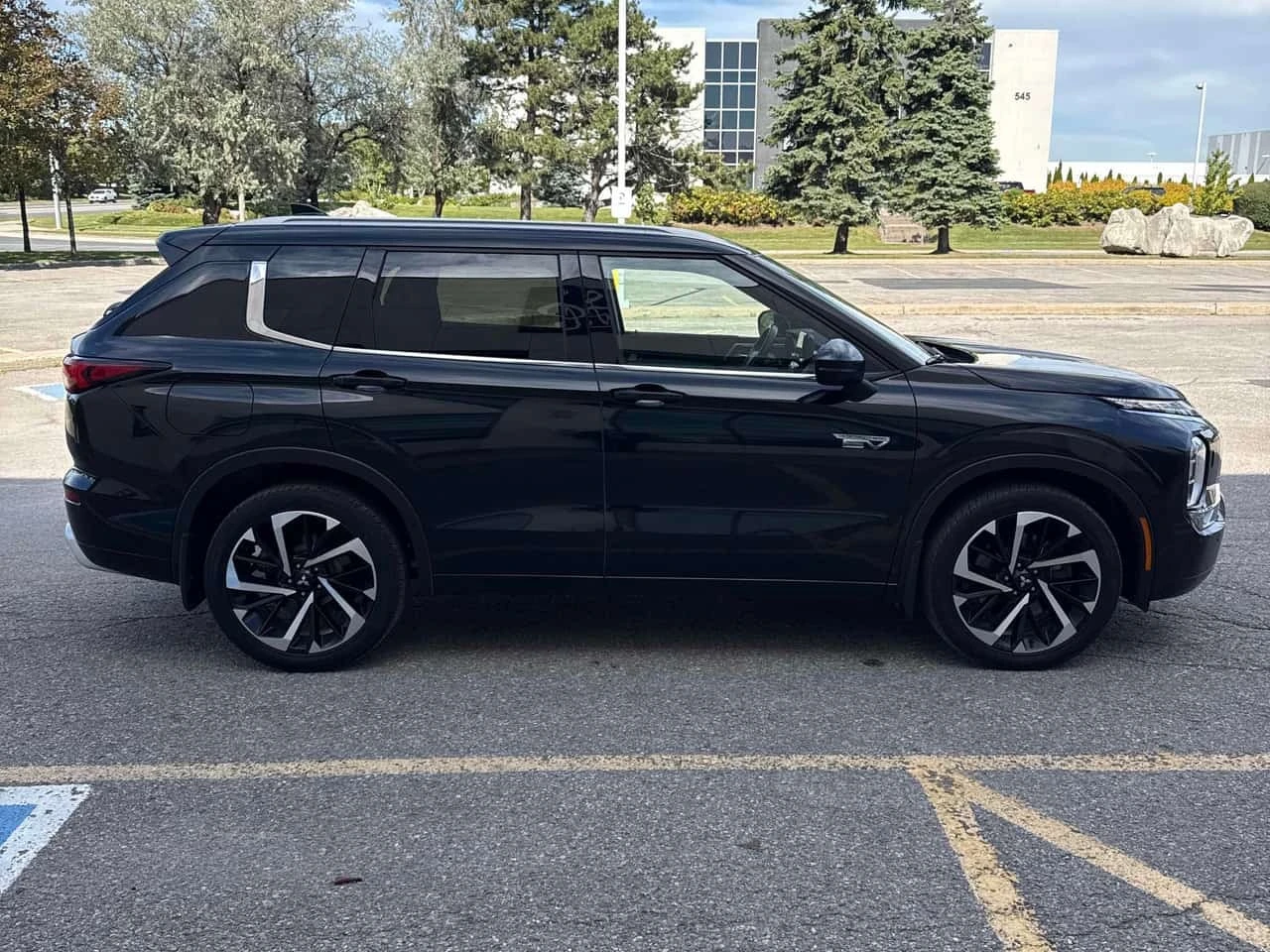 Mitsubishi Outlander * GT * CARFAX * ОПЦИЯ ЗА ФИНАНСИРАНЕ, снимка 3 - Автомобили и джипове - 56252907