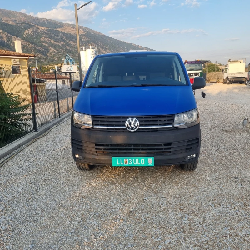 VW Transporter 2.0 150кс Автоматик, снимка 2 - Бусове и автобуси - 51598499