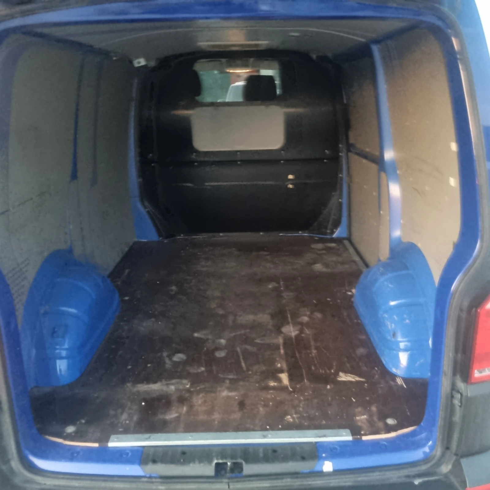 VW Transporter 2.0 150  | Mobile.bg   13