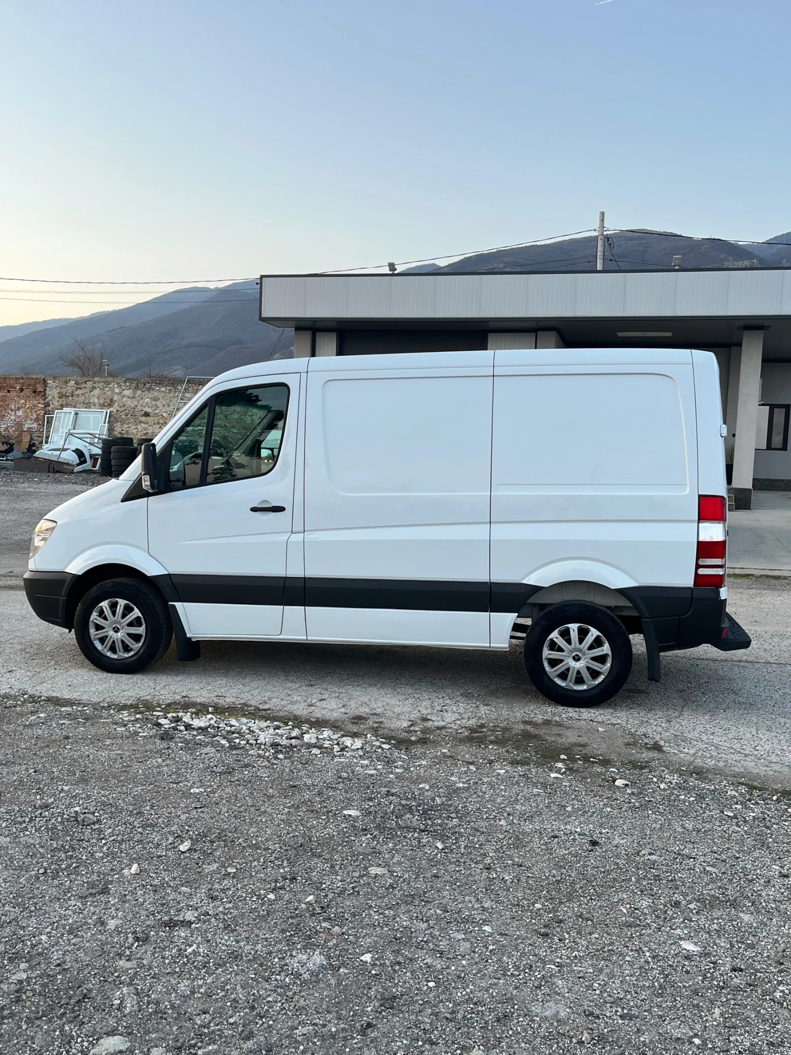 Mercedes-Benz Sprinter 313 CDI AVTOMAT KLIMA, снимка 9 - Бусове и автобуси - 53841592