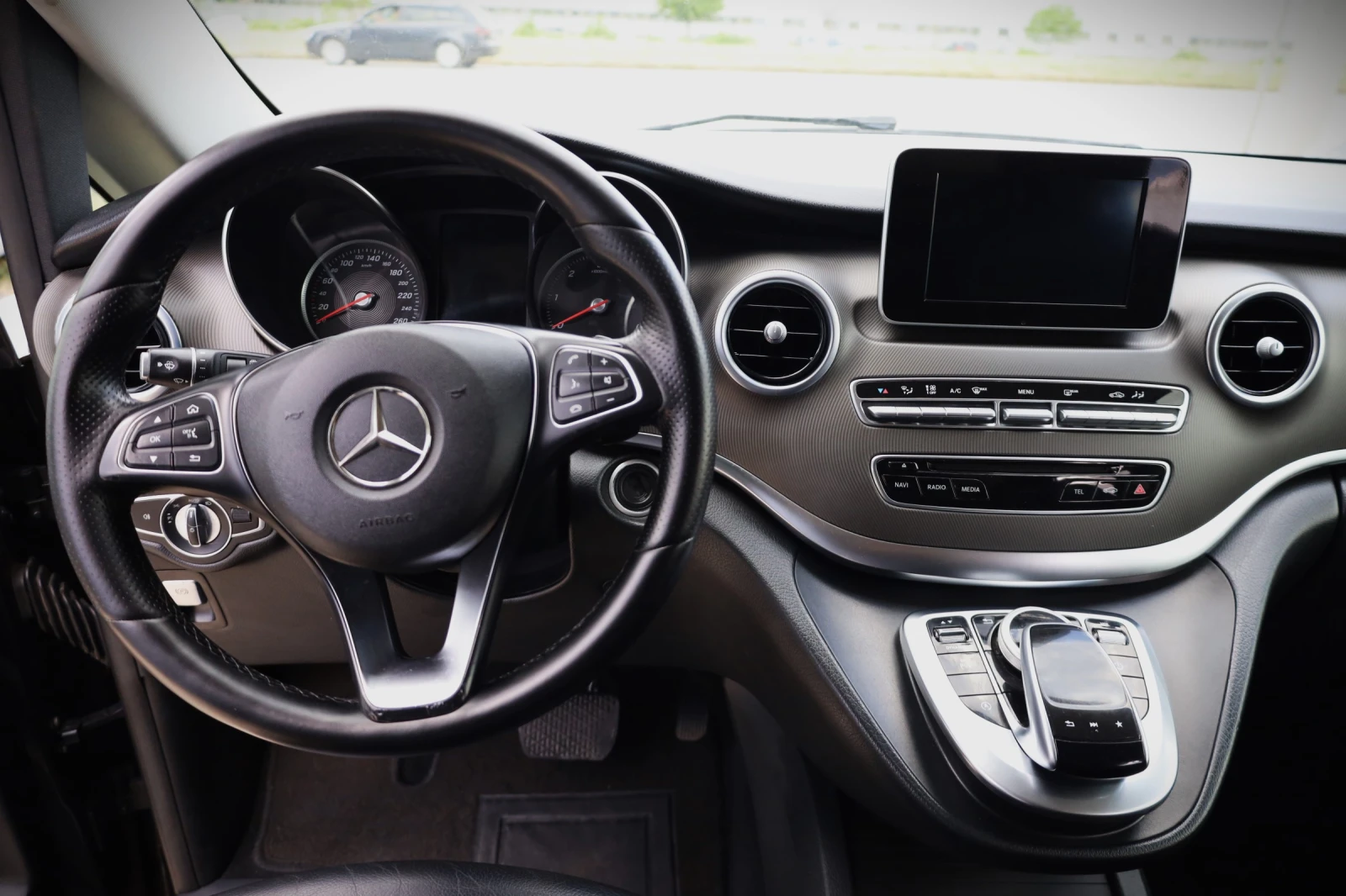 Mercedes-Benz V 220 2.2 D EXTRALANG, снимка 10 - Бусове и автобуси - 54702240
