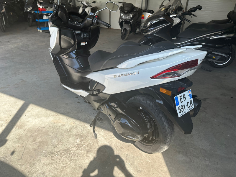 Suzuki Burgman 400i-Abs, снимка 5 - Мотоциклети и мототехника - 41791713