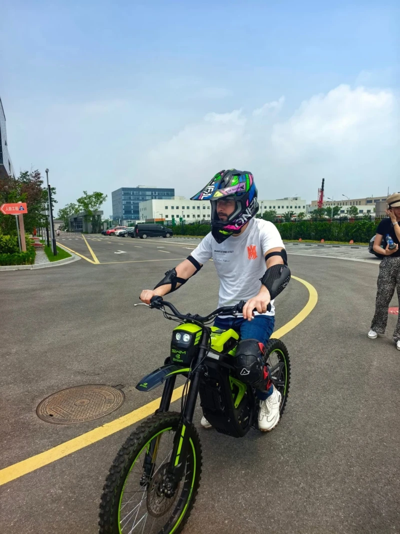 Surron Light Bee SWM Binsen PRO, снимка 4 - Мотоциклети и мототехника - 52624379