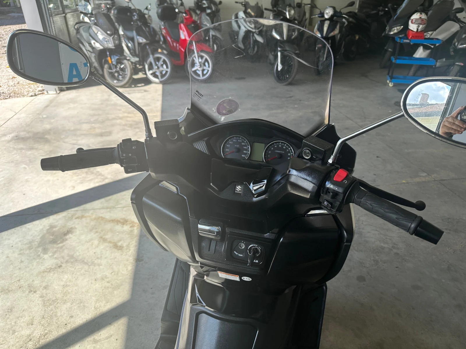 Suzuki Burgman 400i-Abs - изображение 8