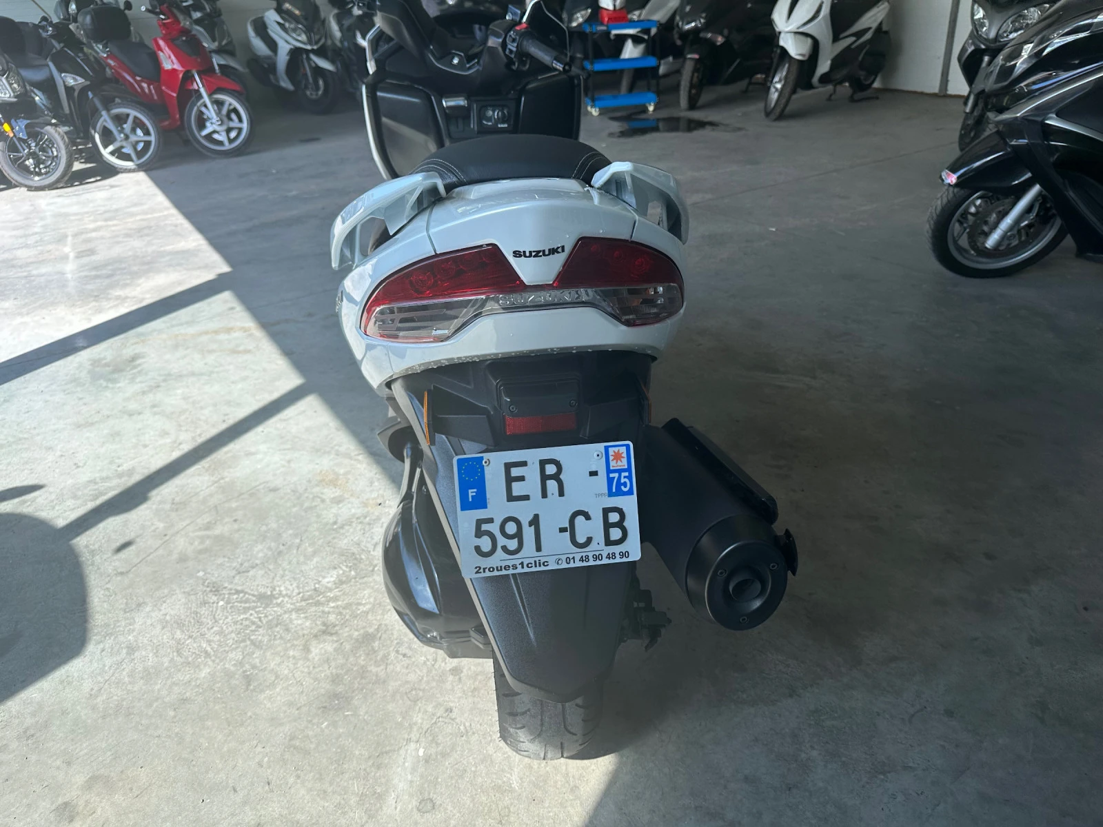 Suzuki Burgman 400i-Abs - изображение 6