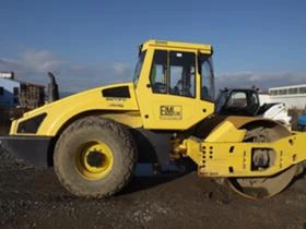      Bomag BW213D-4