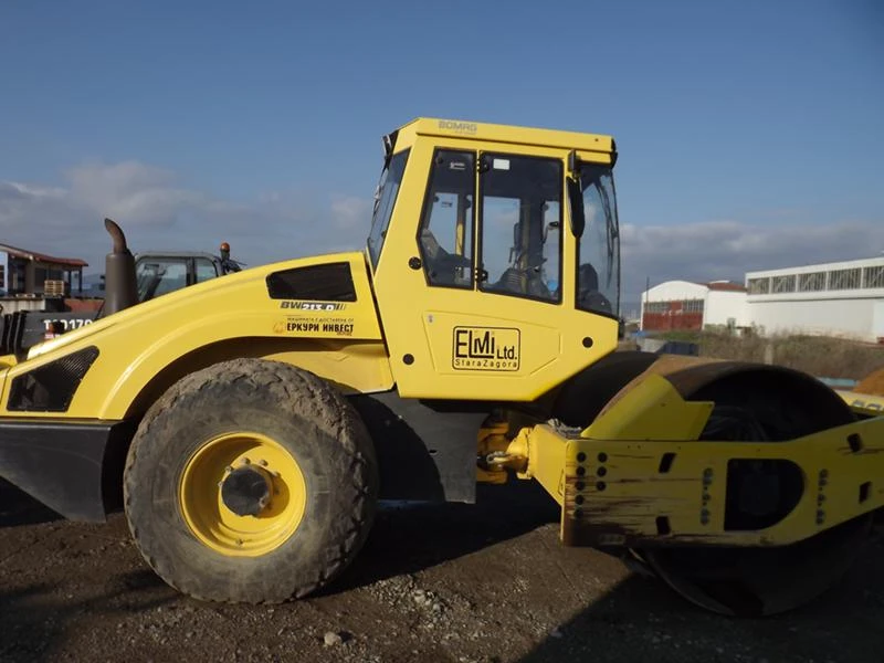 Валяк Друга марка Bomag BW213D-4 - изображение 3