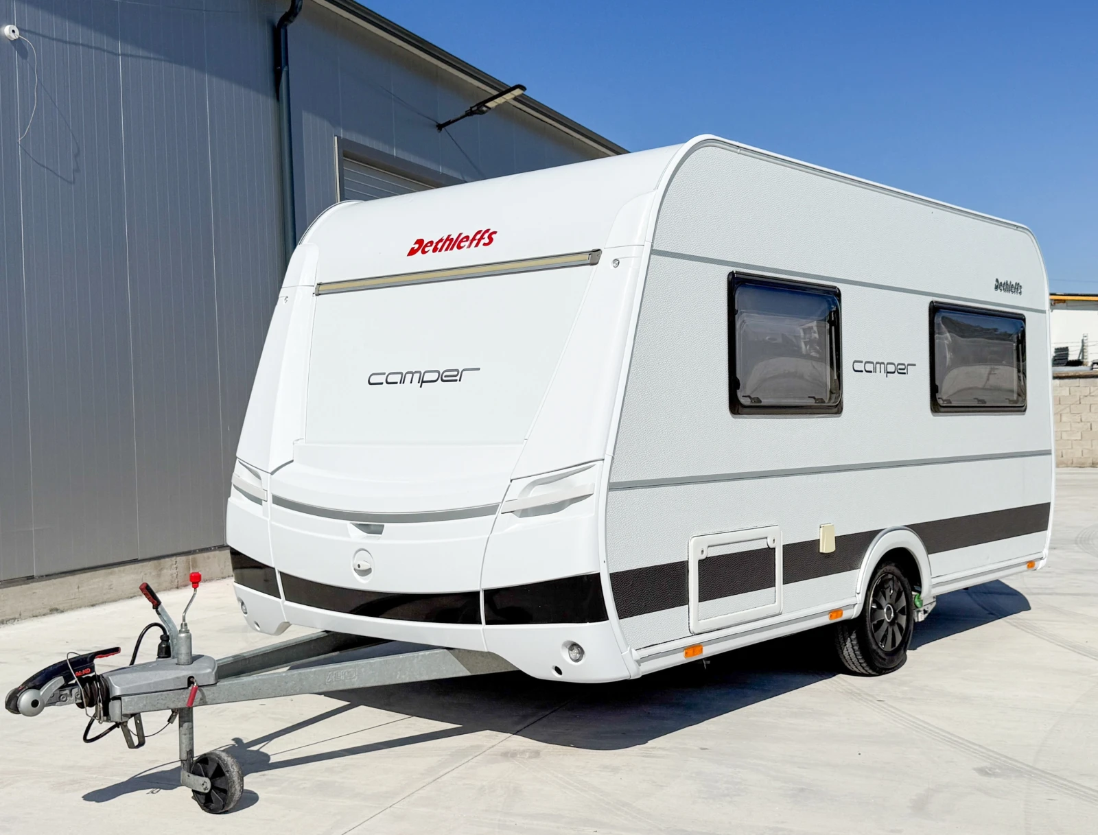 Каравана Dethleffs Camper 390 FS, снимка 2 - Каравани и кемпери - 56343062