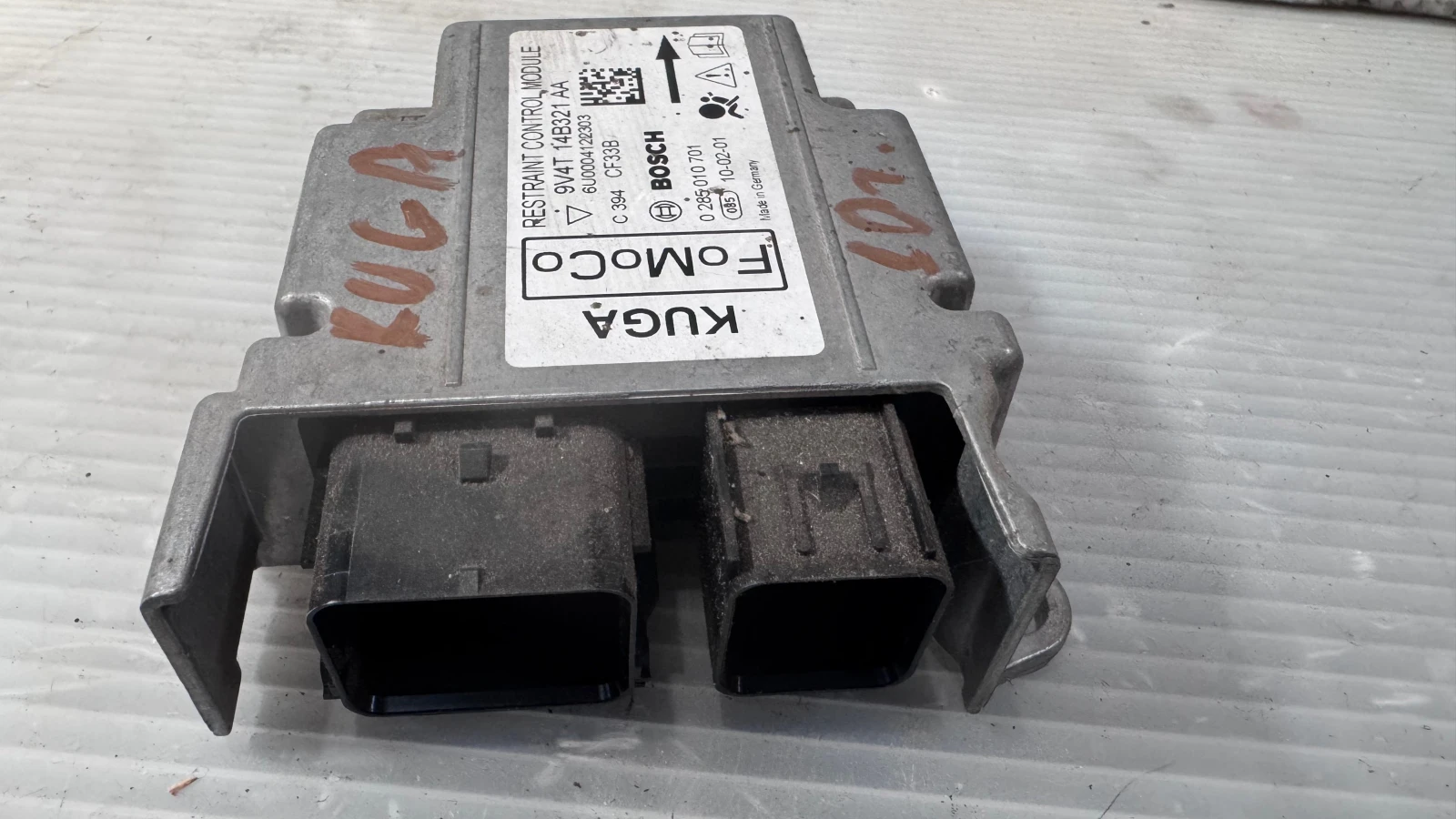 Airbag  /  /  a Ford Kuga - 9V4T14B321AA / 0285010701 | Mobile.bg   1