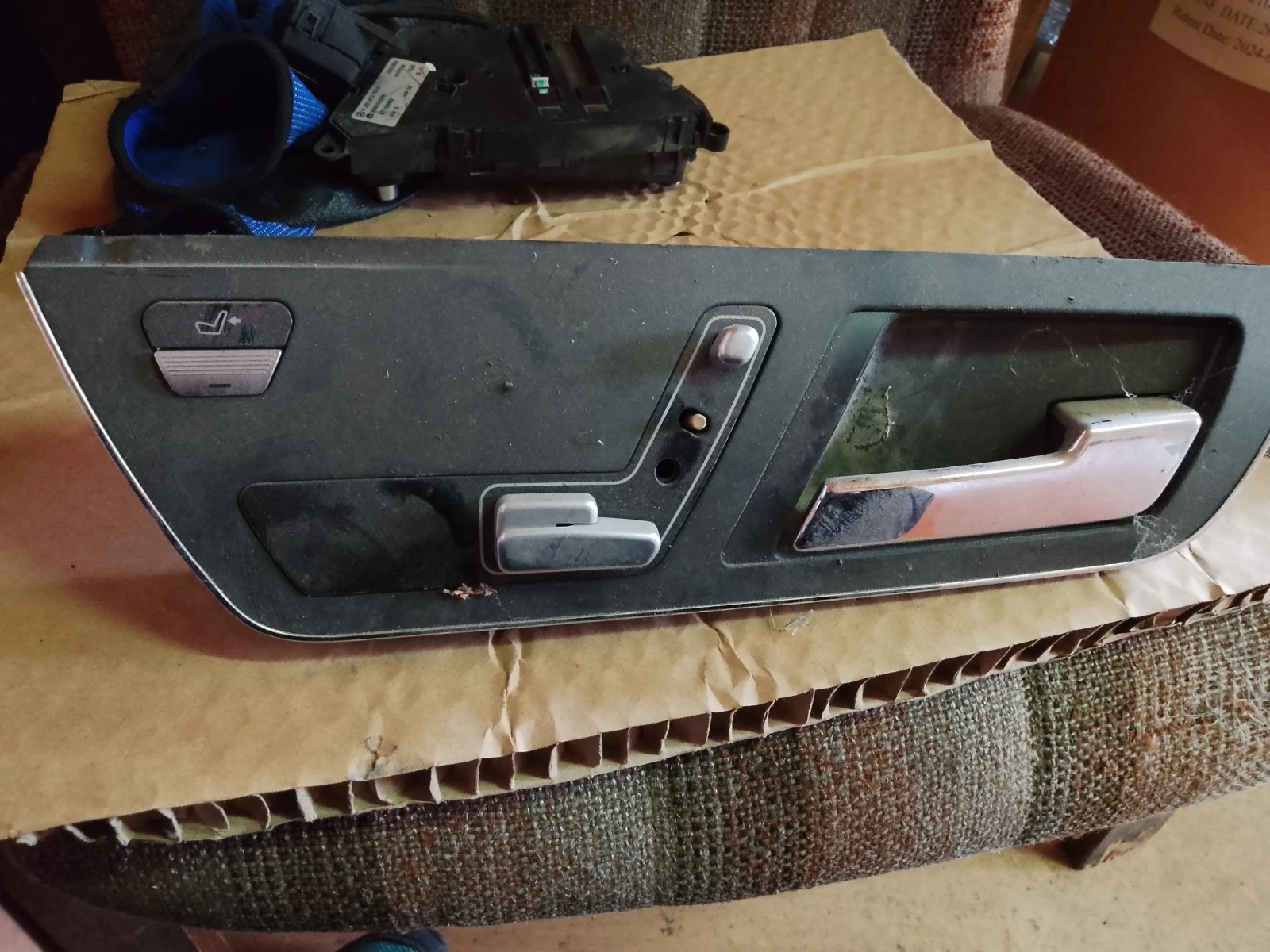 2218708351    500 | Mobile.bg   1