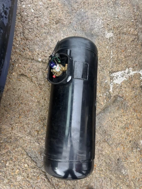 Газова бутилка за кола. 55л . Произведена 2020. 