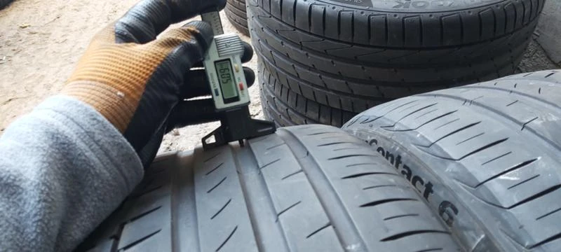 Гуми Летни 235/40R18, снимка 4 - Гуми и джанти - 35130006