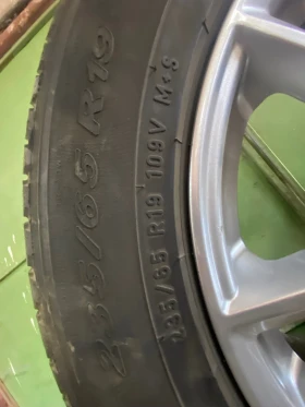 Гуми с джанти Pirelli 235/65R19, снимка 4 - Гуми и джанти - 47399563