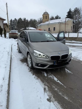 BMW 216, снимка 1