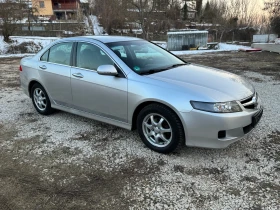 Honda Accord 2.0i Vtec///Facelift///Swiss, снимка 16