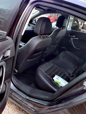 Opel Insignia 2.8T 4x4, снимка 8