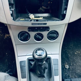 VW Passat 1.9tdi BLS 105cc - 123 € / 240.57 лв. - 20854177 11