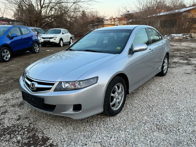 Honda Accord 2.0i Vtec///Facelift///Swiss, снимка 1 - Автомобили и джипове - 46614208