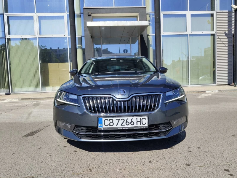 Skoda Superb, снимка 4 - Автомобили и джипове - 47386238