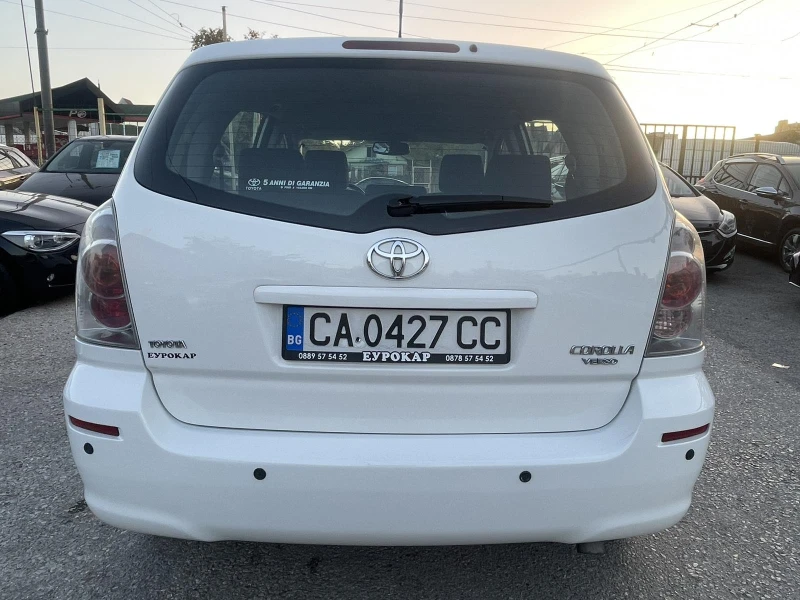 Toyota Corolla verso 2.2D4D-136k.c., снимка 6 - Автомобили и джипове - 47743595