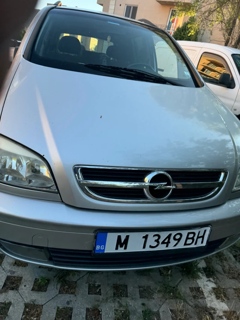 Opel Zafira 2, 2 Дизел , Facelift, 7 места, снимка 9 - Автомобили и джипове - 47920468