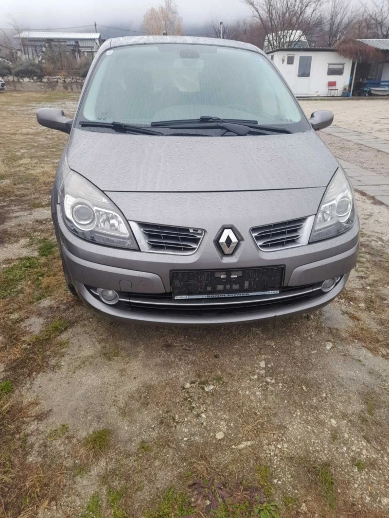 Renault Scenic 1.6i, снимка 7 - Автомобили и джипове - 48189123