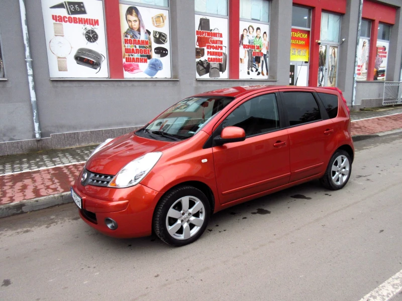 Nissan Note 1.6i, снимка 7 - Автомобили и джипове - 48211627