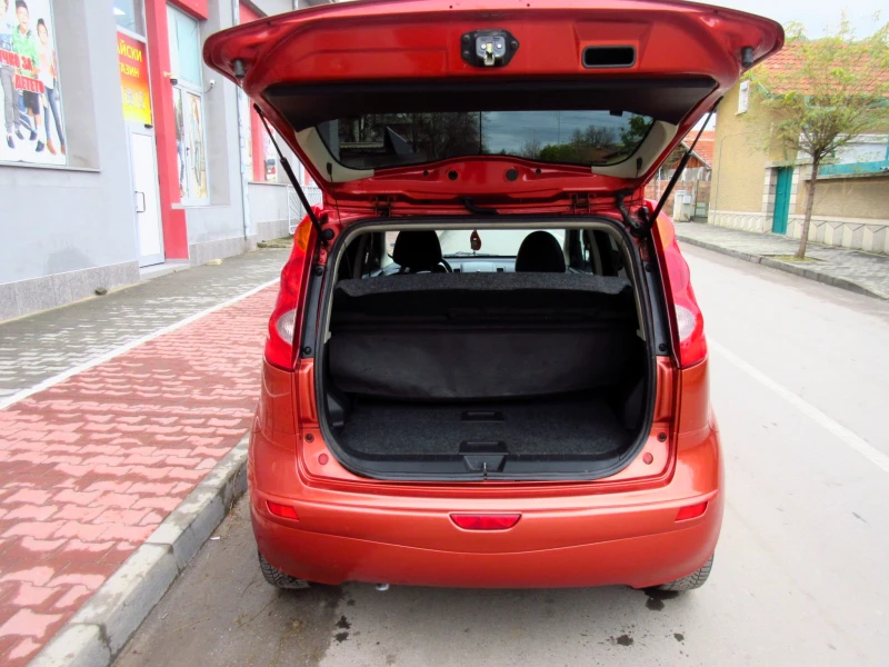 Nissan Note 1.6i, снимка 6 - Автомобили и джипове - 48211627