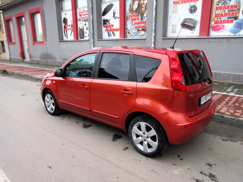 Nissan Note 1.6i, снимка 8 - Автомобили и джипове - 48211627