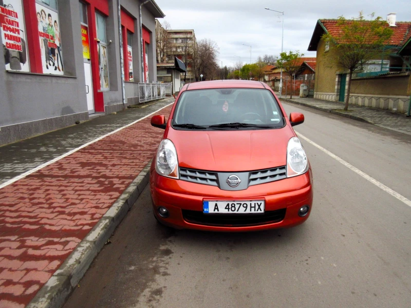 Nissan Note 1.6i, снимка 2 - Автомобили и джипове - 48211627