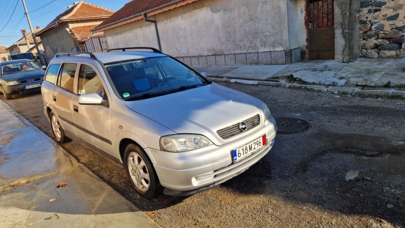 Opel Astra 1.6i, снимка 4 - Автомобили и джипове - 48564250