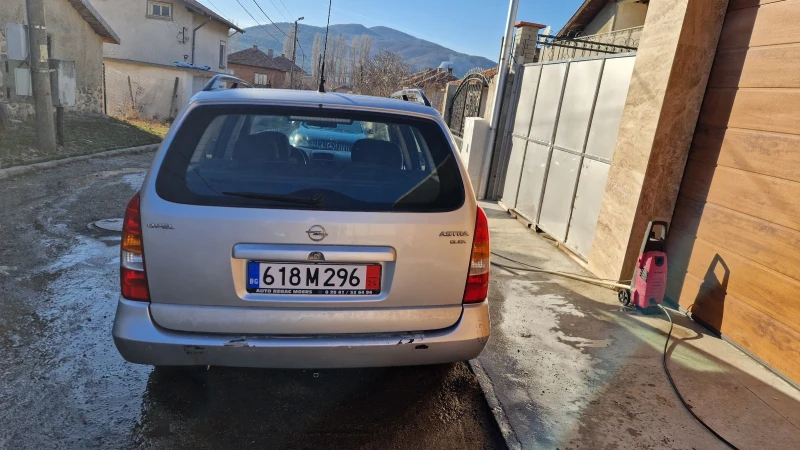 Opel Astra 1.6i, снимка 3 - Автомобили и джипове - 48564250