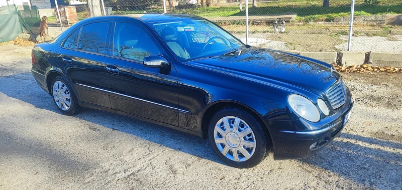 Mercedes-Benz E 240 Elegance LPG, снимка 7 - Автомобили и джипове - 48615016