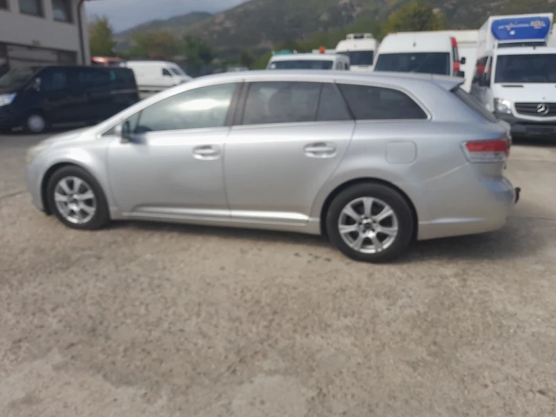 Toyota Avensis 1.8, снимка 7 - Автомобили и джипове - 50470338