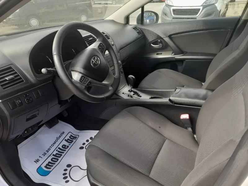 Toyota Avensis 1.8, снимка 14 - Автомобили и джипове - 50470338