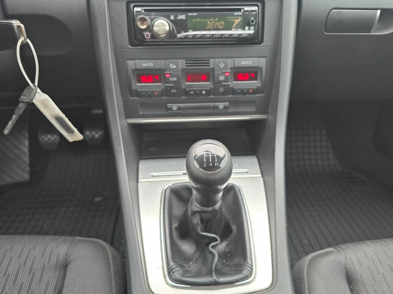 Audi A4 1.9TDI 116кс EURO 4, снимка 14 - Автомобили и джипове - 51830958