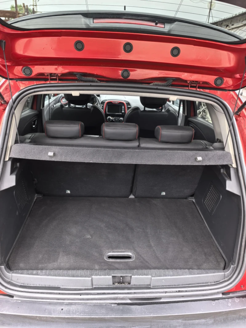 Renault Captur 1.5dci, снимка 9 - Автомобили и джипове - 51943344