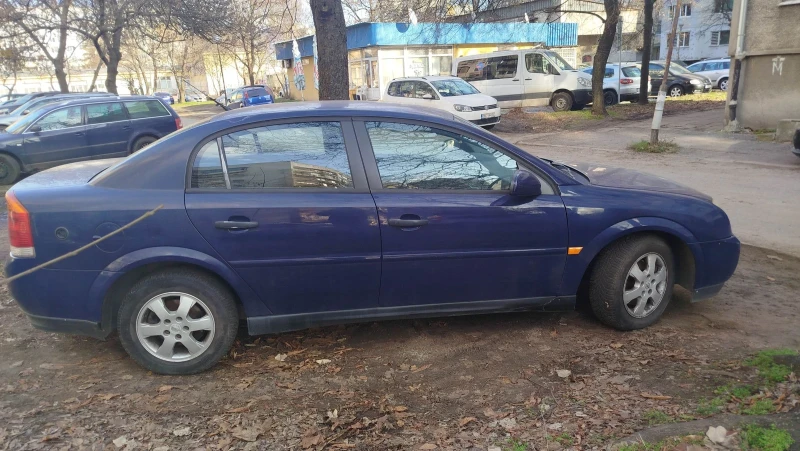 Opel Vectra 1.8 клима газ 122кс., снимка 4 - Автомобили и джипове - 52887395