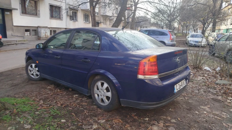 Opel Vectra 1.8 клима газ 122кс., снимка 2 - Автомобили и джипове - 52887395