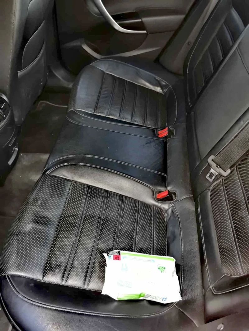 Opel Insignia 2.8T 4x4, снимка 12 - Автомобили и джипове - 52966527