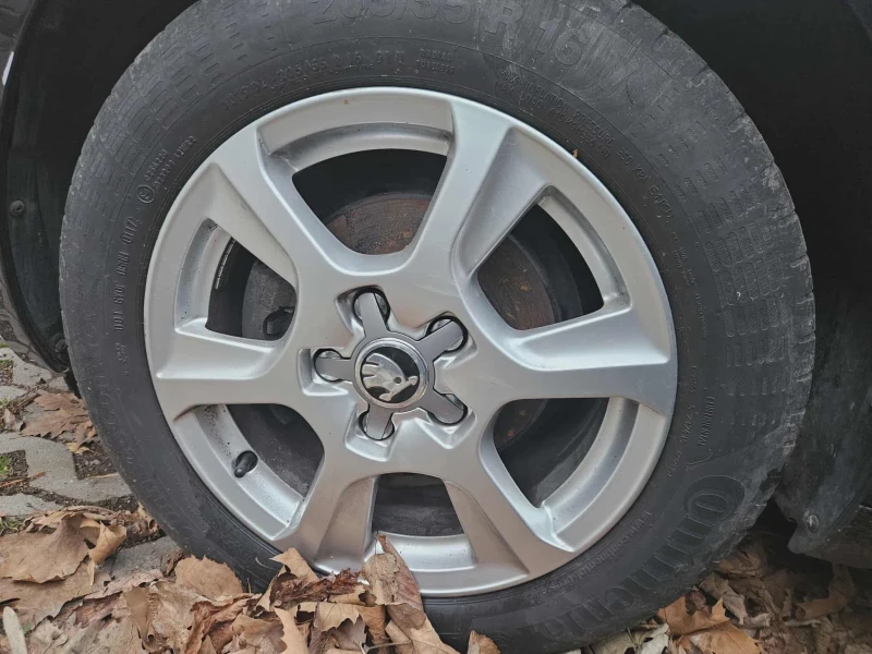 Skoda Octavia, снимка 9 - Автомобили и джипове - 52998297