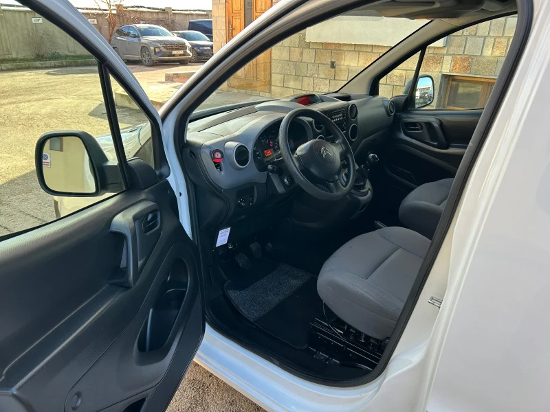 Citroen Berlingo 1.6HDI EURO 5, снимка 8 - Автомобили и джипове - 53113469