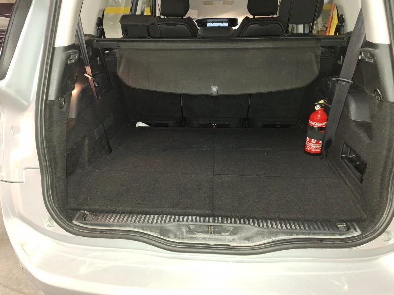 Citroen Grand C4 Picasso 1.6 EHDI , 7 места, снимка 6 - Автомобили и джипове - 53246411