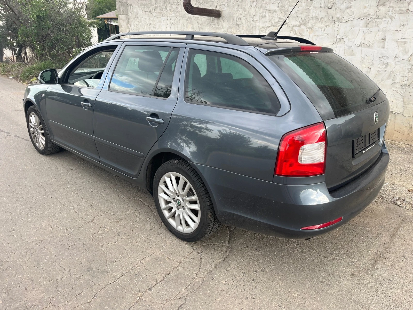 Skoda Octavia 1.8TSI DSG CDA L&K - изображение 5