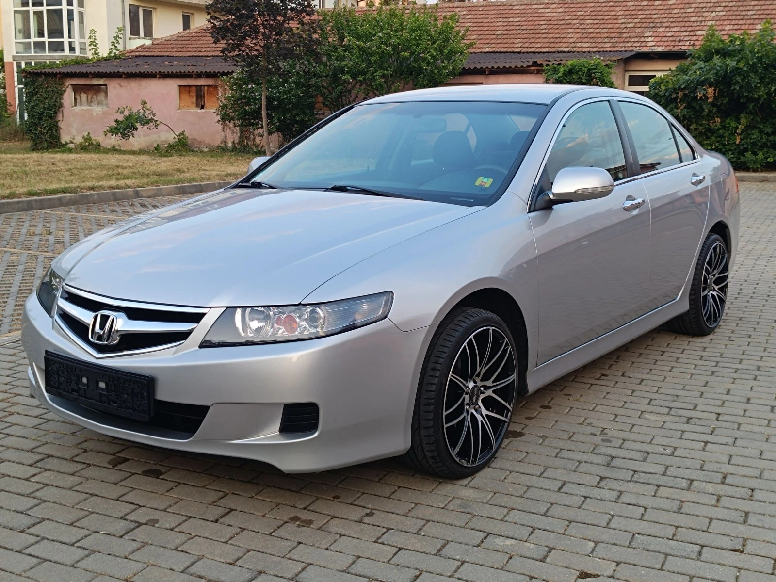 Honda Accord 2.0i Vtec///Facelift///Swiss - [1] 