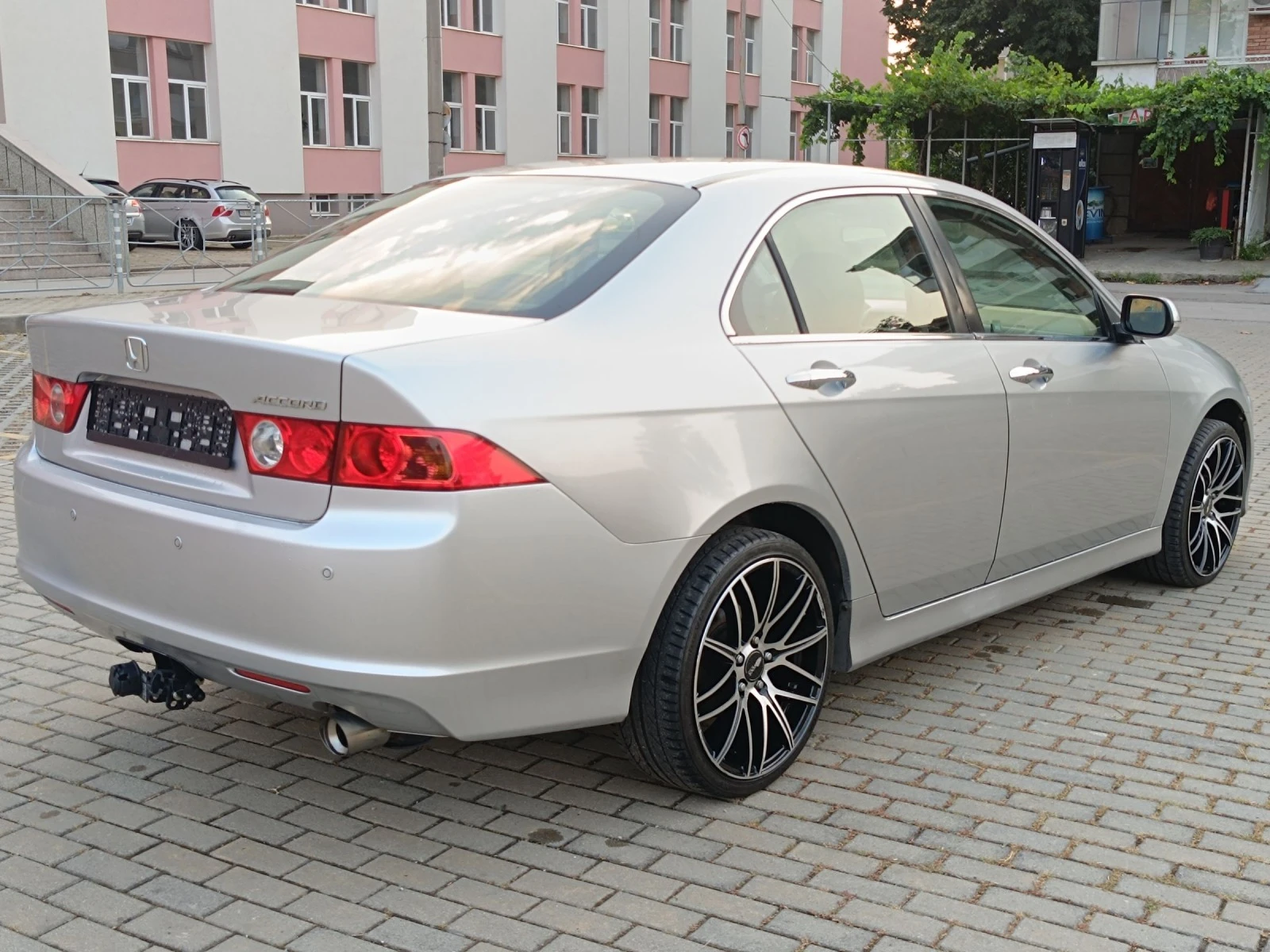 Honda Accord 2.0i Vtec///Facelift///Swiss - изображение 3