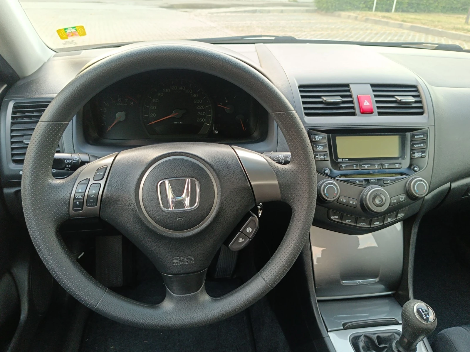 Honda Accord 2.0i Vtec///Facelift///Swiss - изображение 9