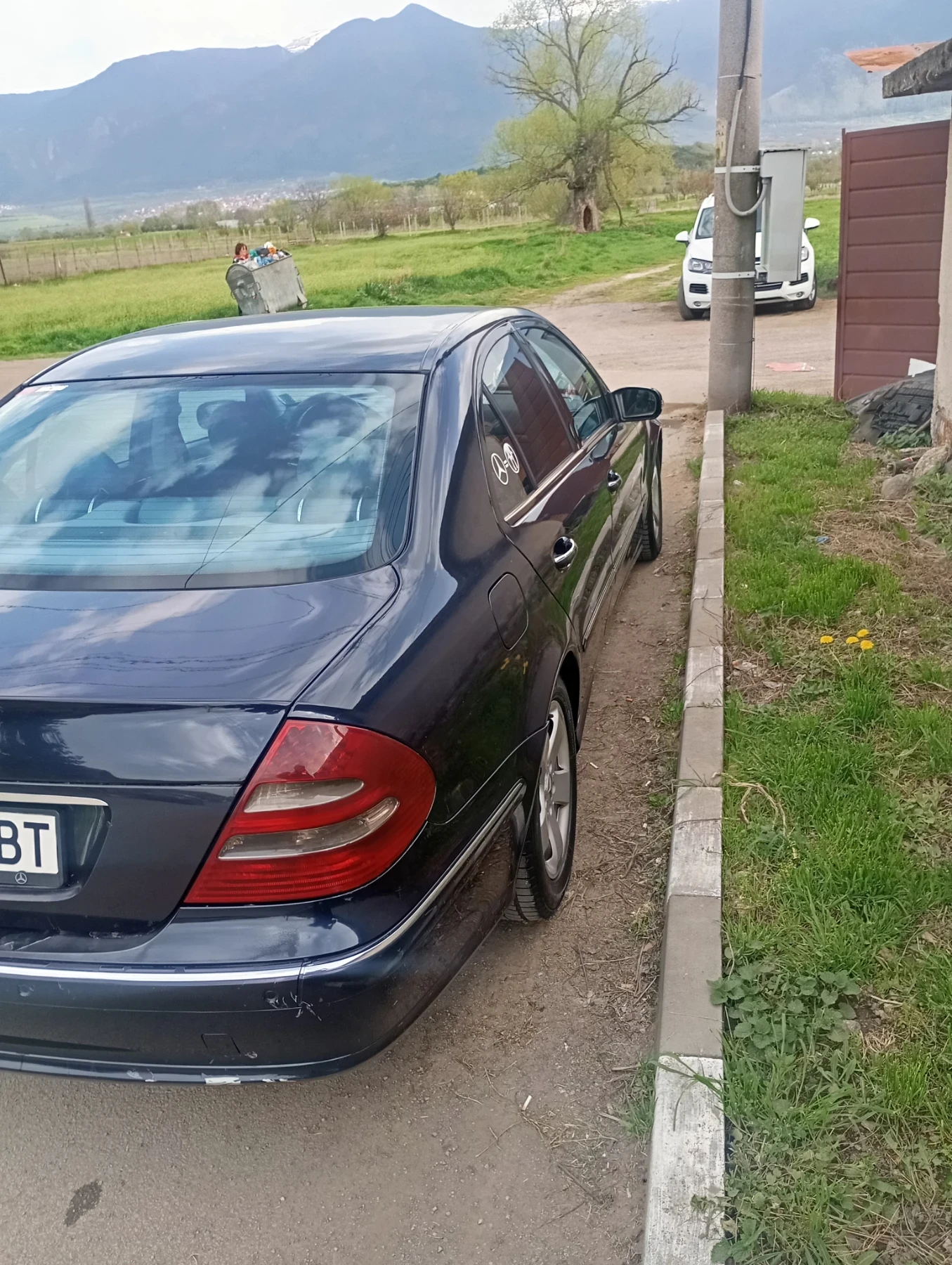 Mercedes-Benz E 270  - изображение 7
